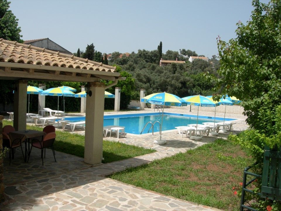 Villa Karmar Hotel Apartments Dassiá Eksteriør bilde