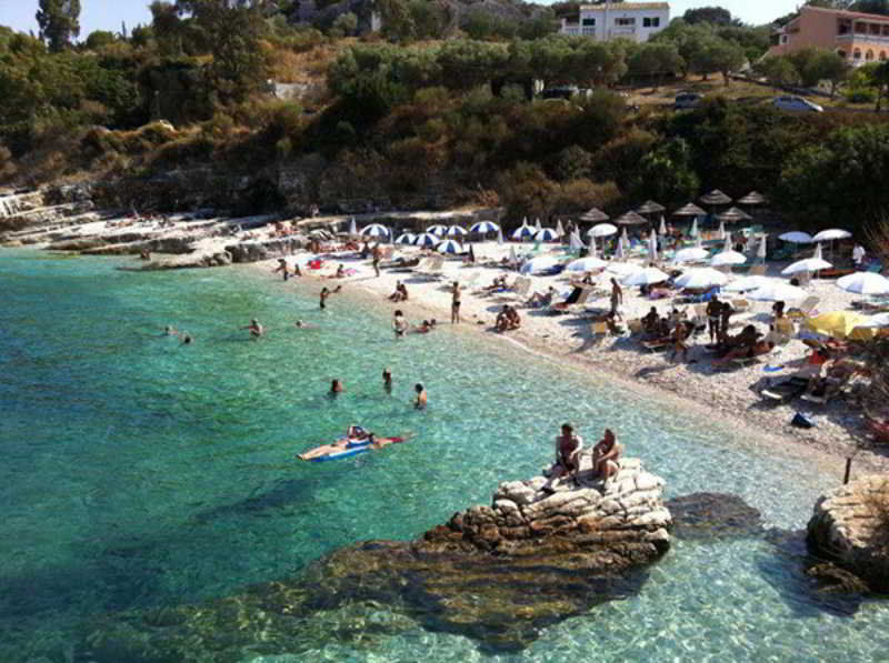 Villa Karmar Hotel Apartments Dassiá Eksteriør bilde