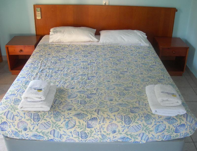 Villa Karmar Hotel Apartments Dassiá Eksteriør bilde
