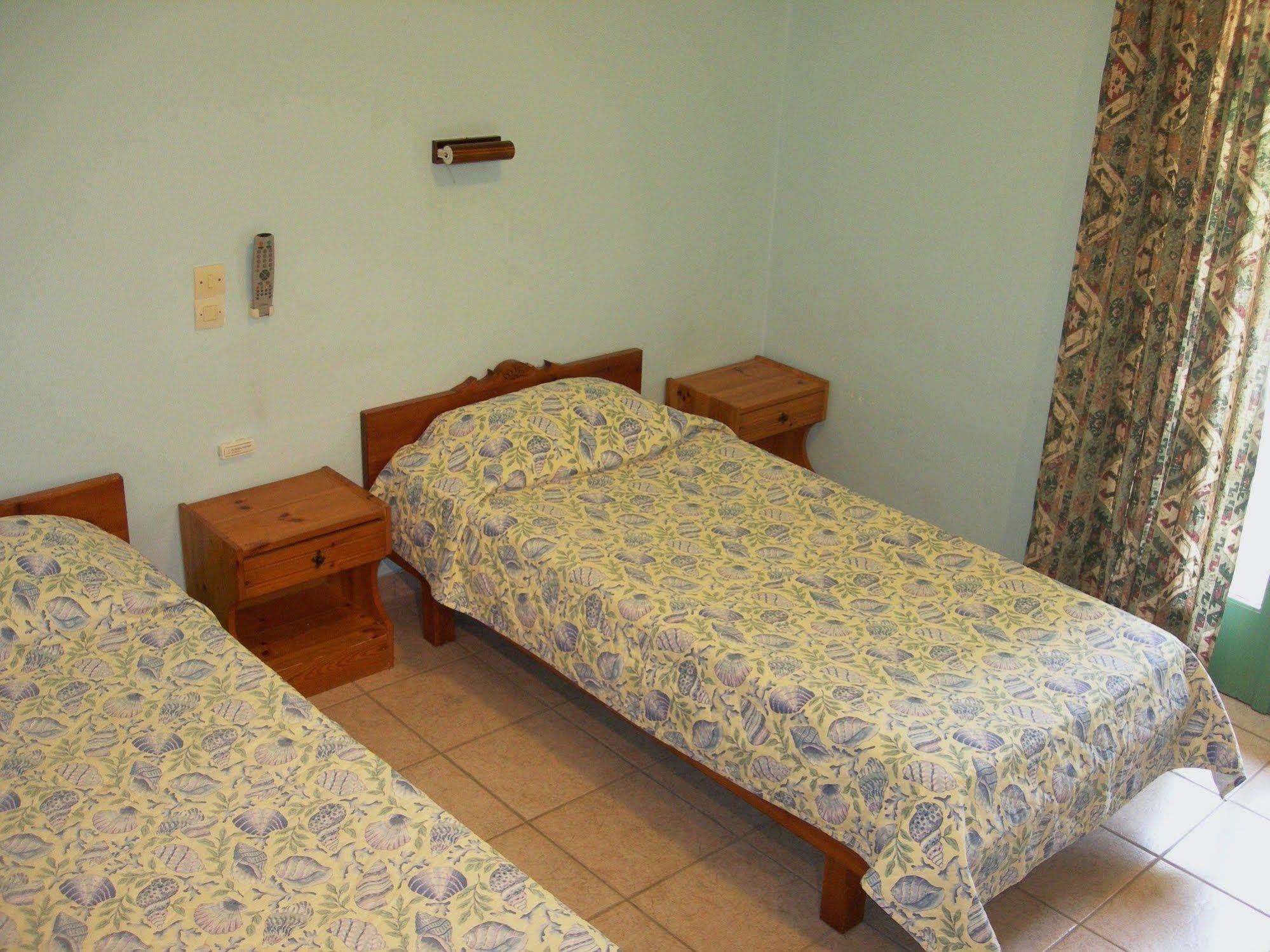 Villa Karmar Hotel Apartments Dassiá Eksteriør bilde